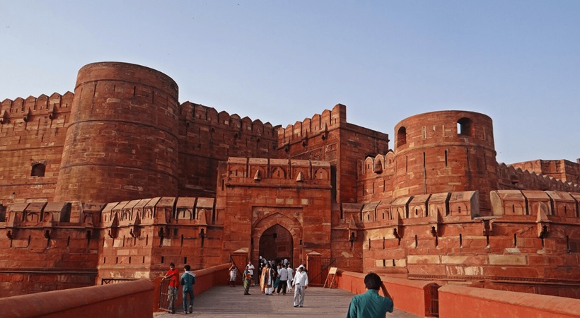 The Magnificent Agra Fort And Its Intriguing History - NRI Vision